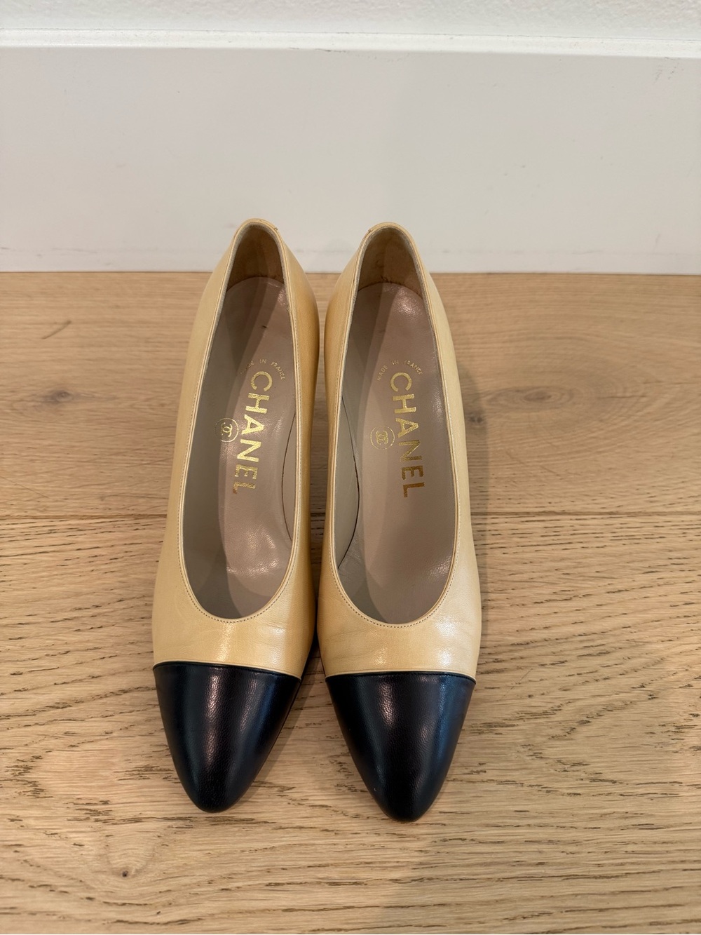 Vintage CHANEL Two-Tone Beige and Black Leather Pumps